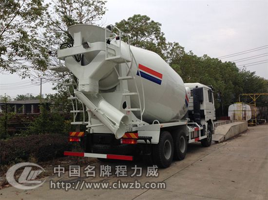 陜汽德龍12方水泥攪拌車