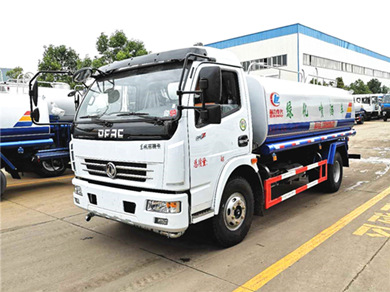 河北市場反響強(qiáng)烈，東風(fēng)灑水車月銷超百臺