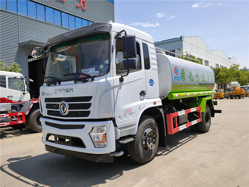 山西地區高品質灑水車，12噸東風D3灑水車等待交付