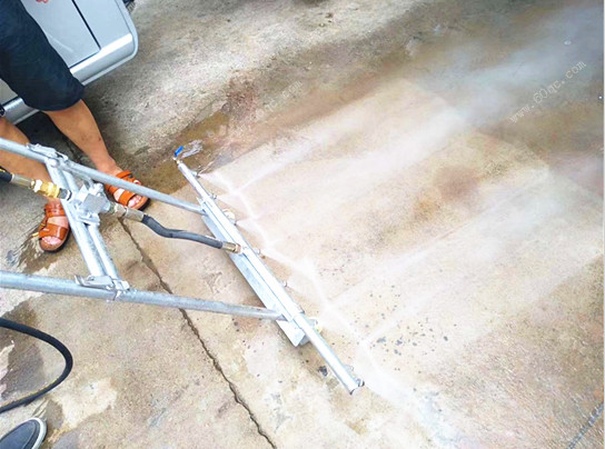 長(zhǎng)安路面清洗車沖洗效果展示