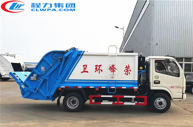 東風(fēng)銳鈴5方壓縮式垃圾車(chē) 東風(fēng)銳鈴5方壓縮式垃圾車(chē)
